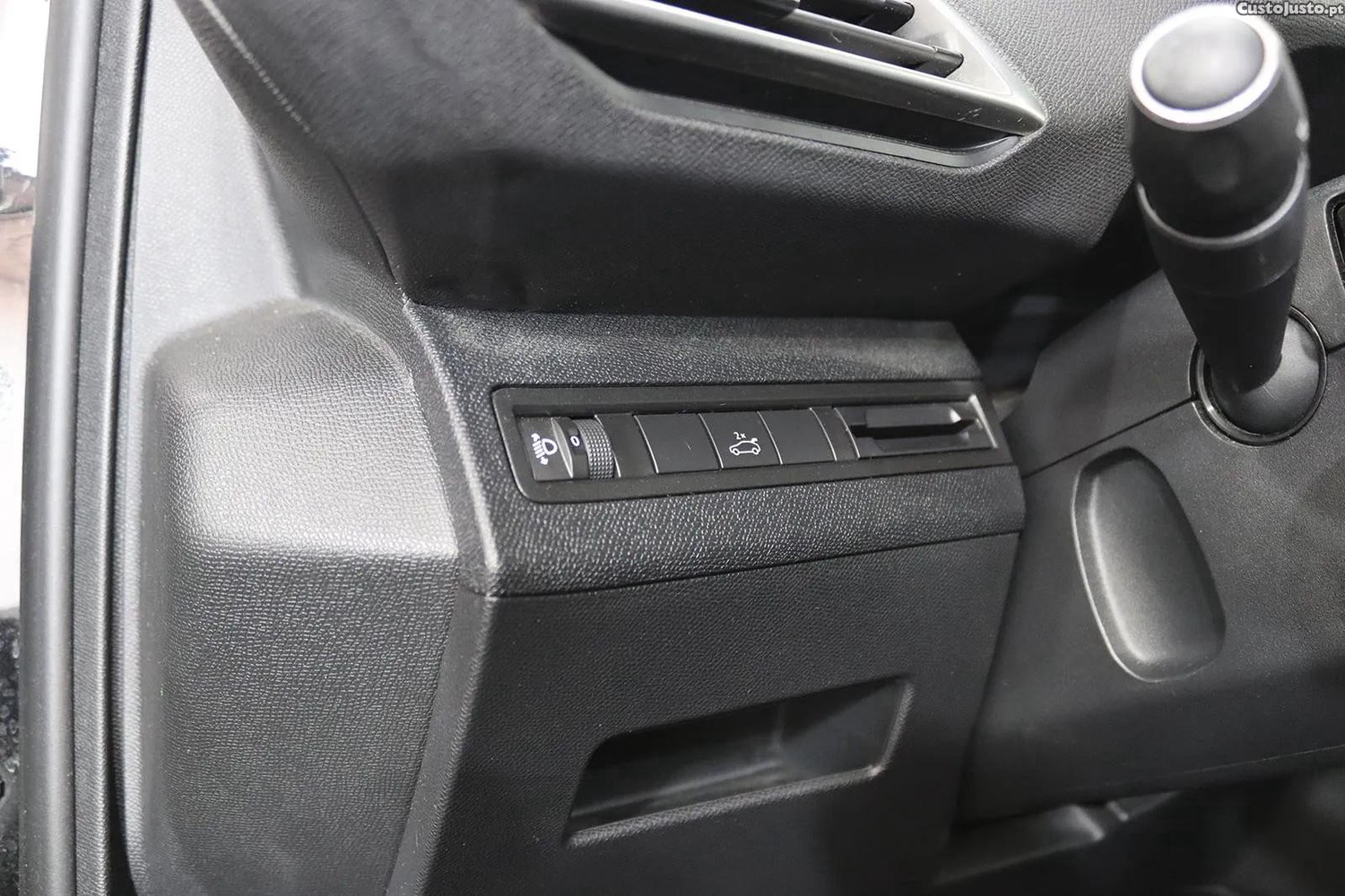 Peugeot 3008 Outro — fotografia 6