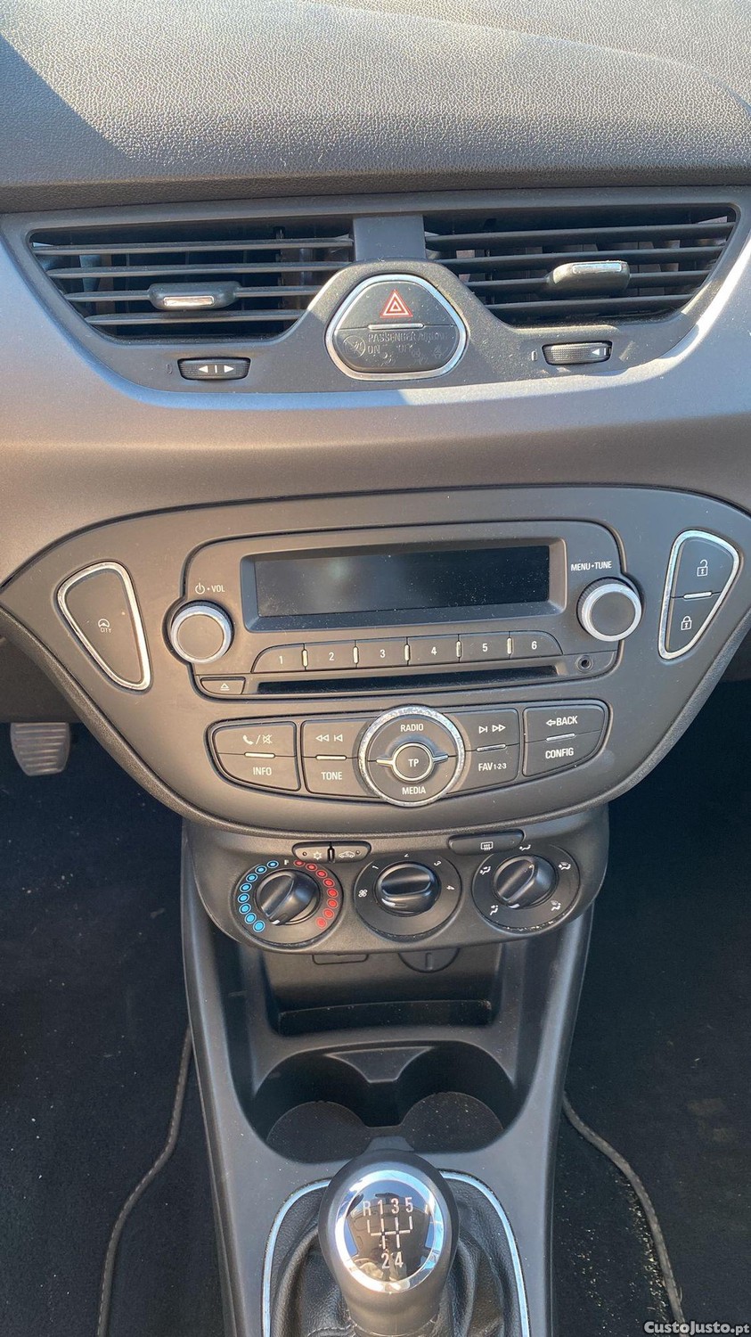 Opel Corsa 1.2 120 Anos — fotografia 3