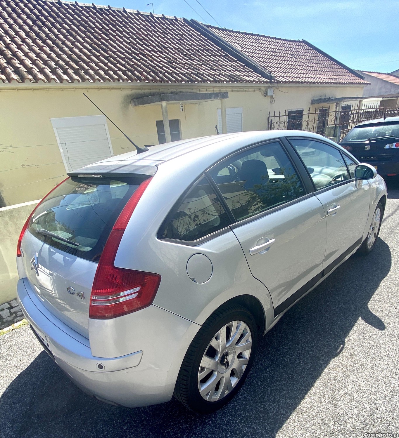 Citroën C4 1.4 — fotografia 9