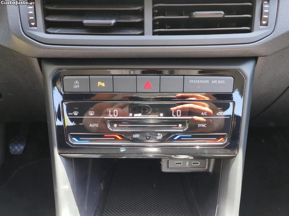 Volkswagen T-Cross 1.0 TSI Style — fotografia 2