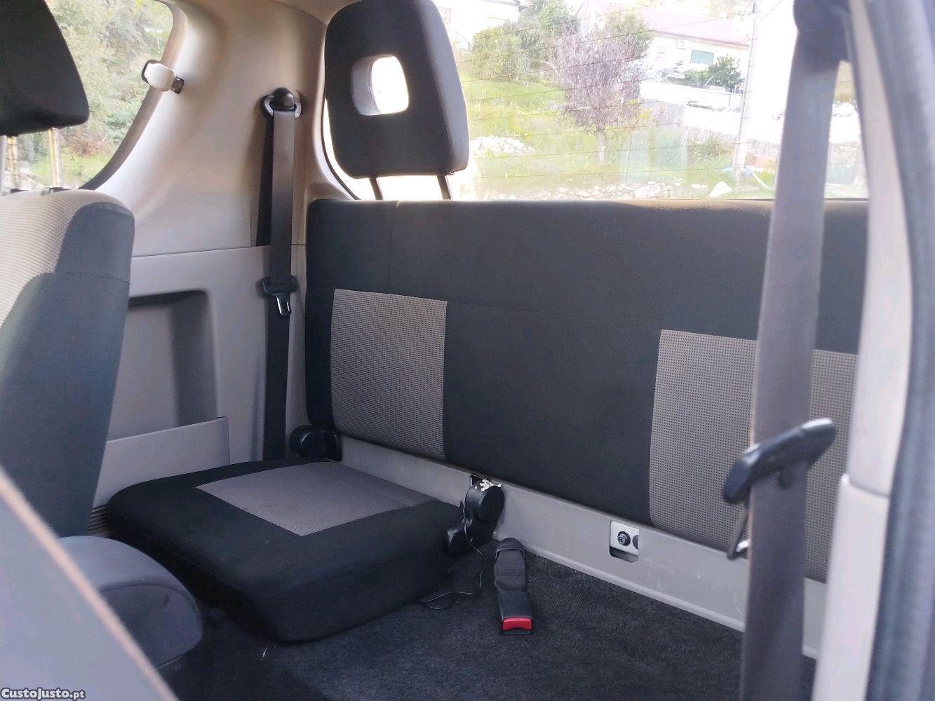 Mitsubishi L200 2.4 4x4 — photo 5