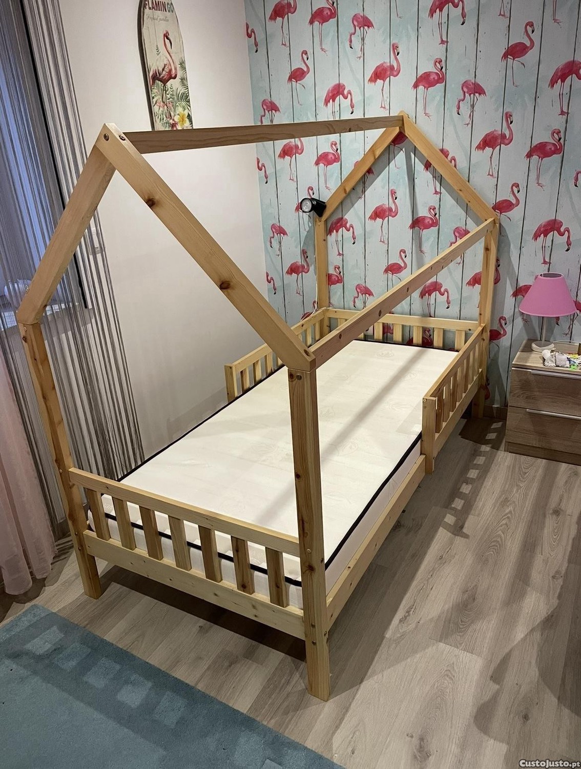 Cama com gavetas e colchão 90 x 190 cm