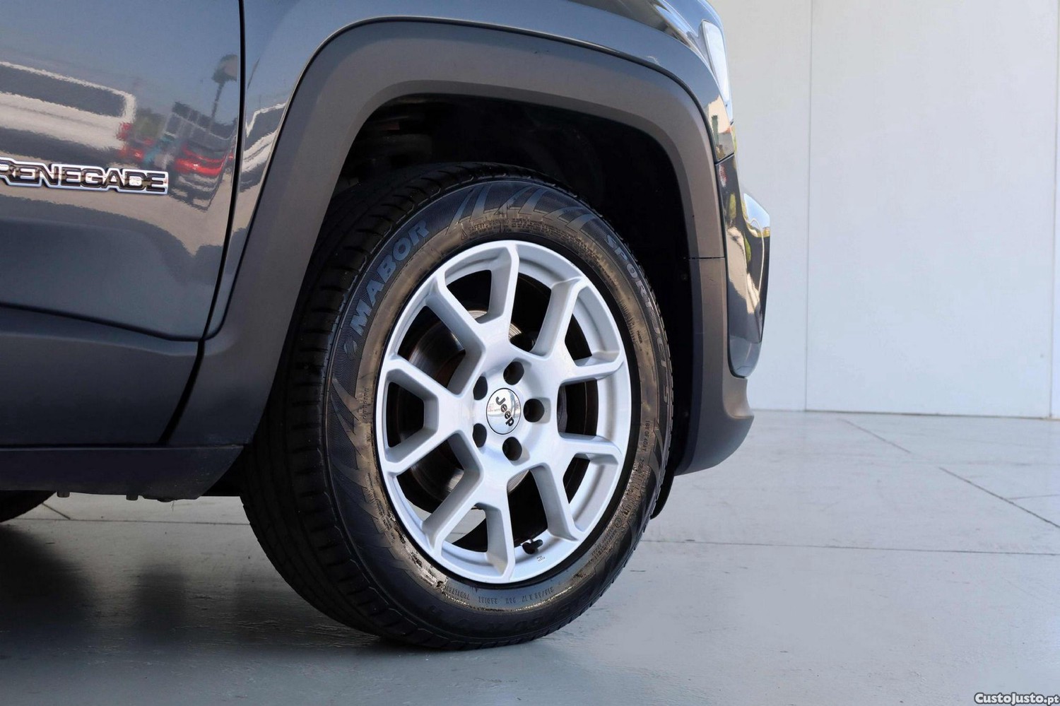 Jeep Renegade 1.0 T Limited — fotografia 23