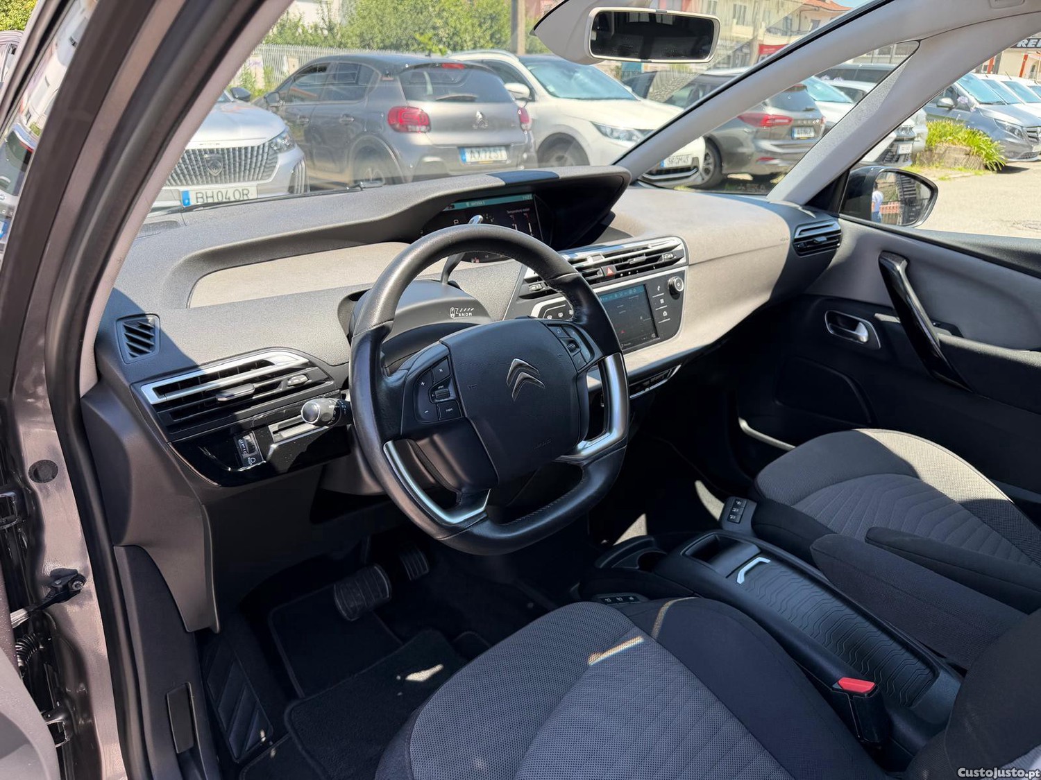 Citroën C4 Spacetourer 1.5 BlueHDi Shine EAT8 — fotografia 16