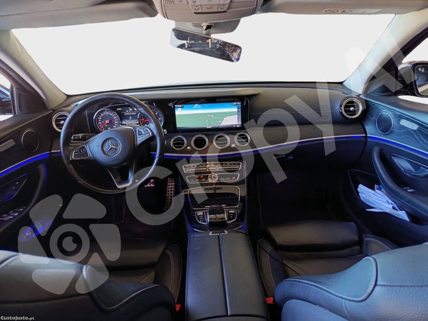 Mercedes-Benz E 220 4 matic — fotografia 4