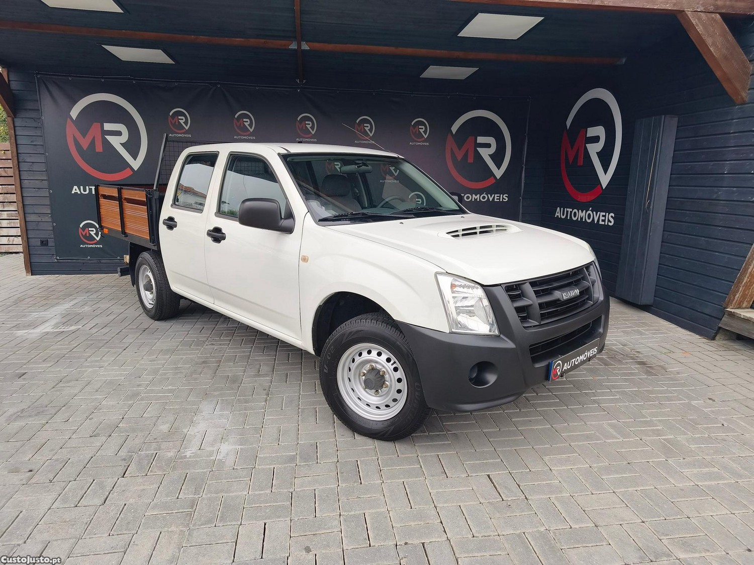 Isuzu D-Max 2.5 DTi CD 2WD LS CM — fotografia 27
