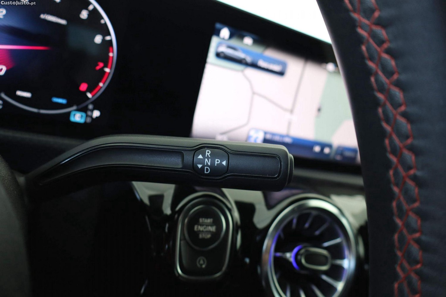 Mercedes-Benz A 200 AMG Line Aut. — fotografia 12