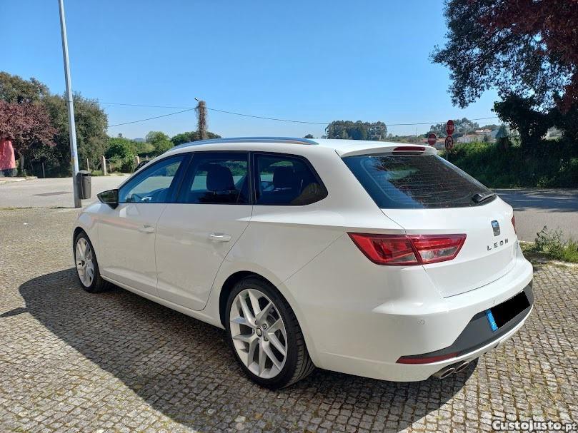 SEAT Leon 2.0tdi FR — fotografia 7
