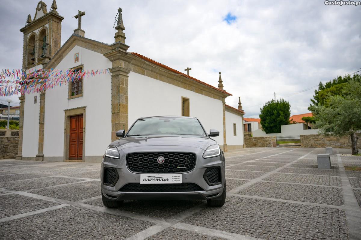 Jaguar E-Pace 1.5 P300e R-Dynamic SE AWD Aut. — fotografia 22