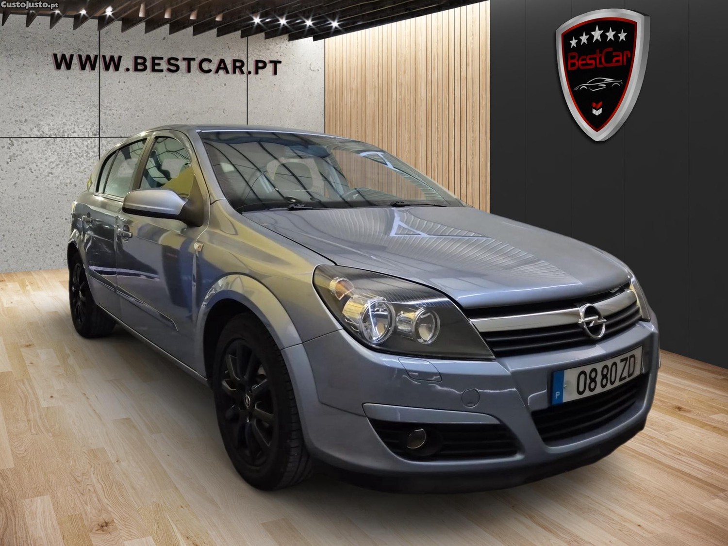 Opel Astra 1.7 CDTI — fotografia 12