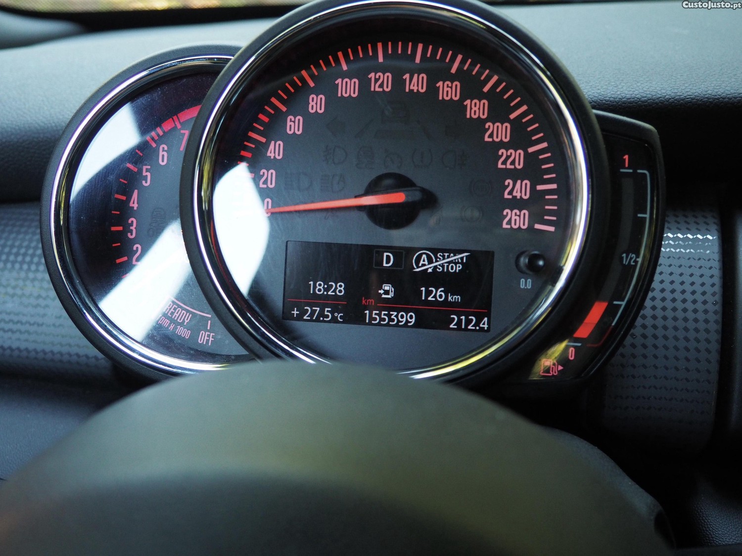 MINI Cooper automático 1.5 gasolina 136 cv — fotografia 5