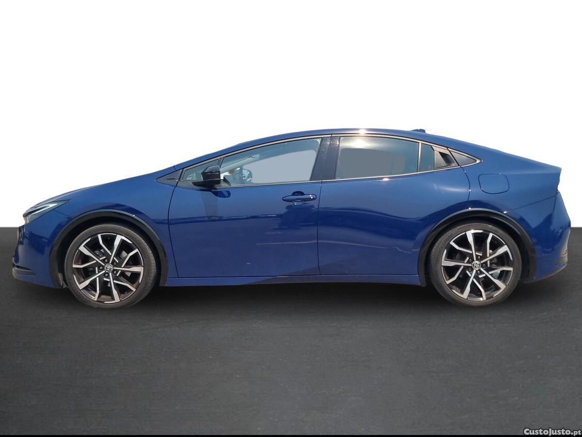 Toyota Prius 2.0 Plug-in Luxury — fotografia 13