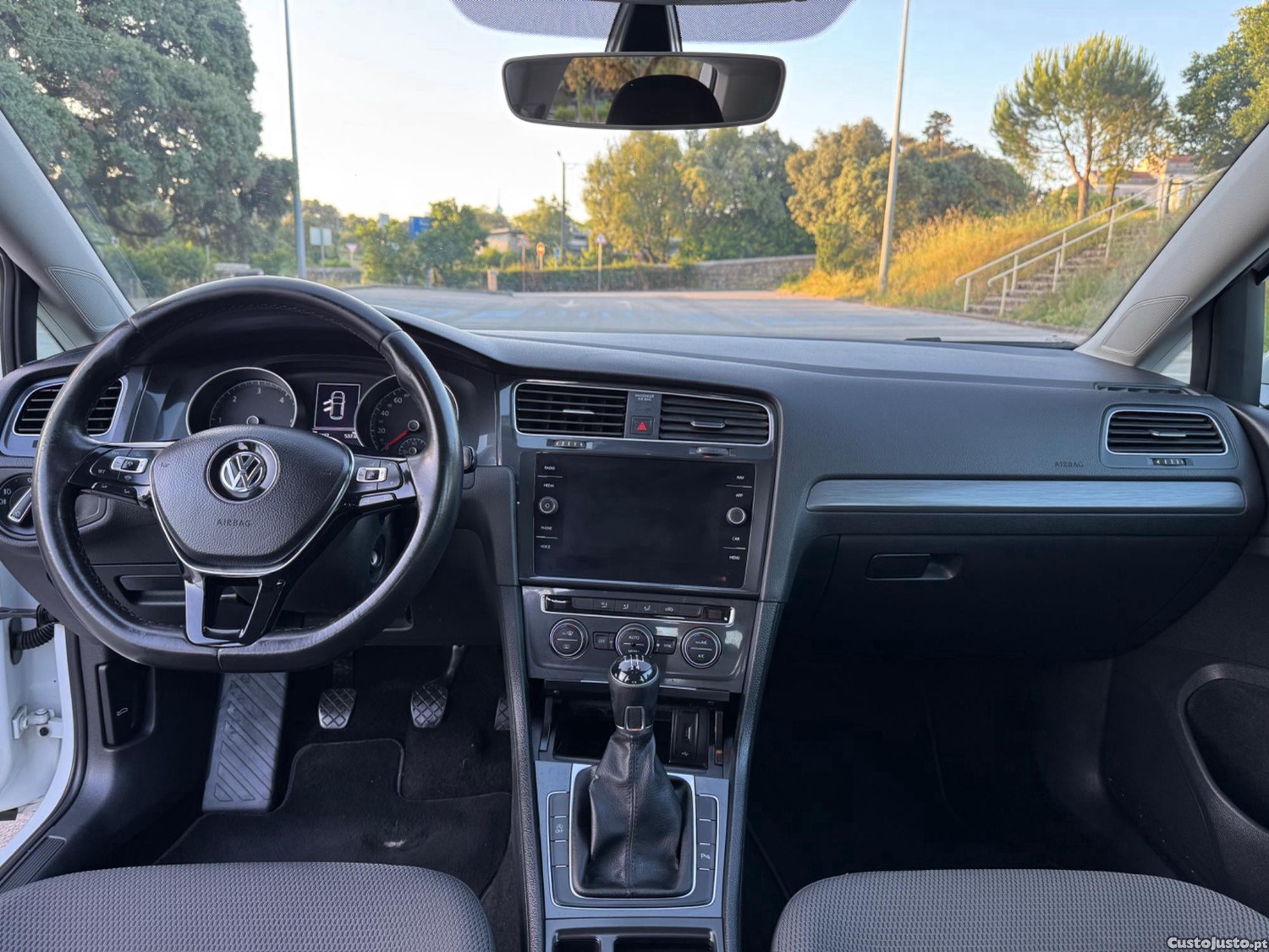 Volkswagen Golf 1.6 TDI — fotografia 6