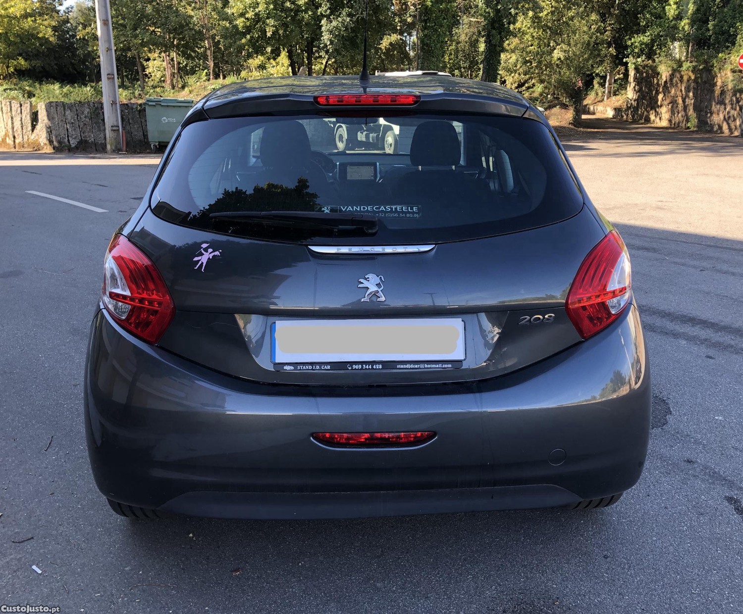 Peugeot 208 VTI — photo 5