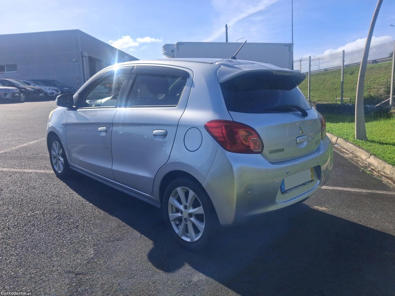 Mitsubishi Space Star 1.2 Intense - 82cv - 2016 — photo 3