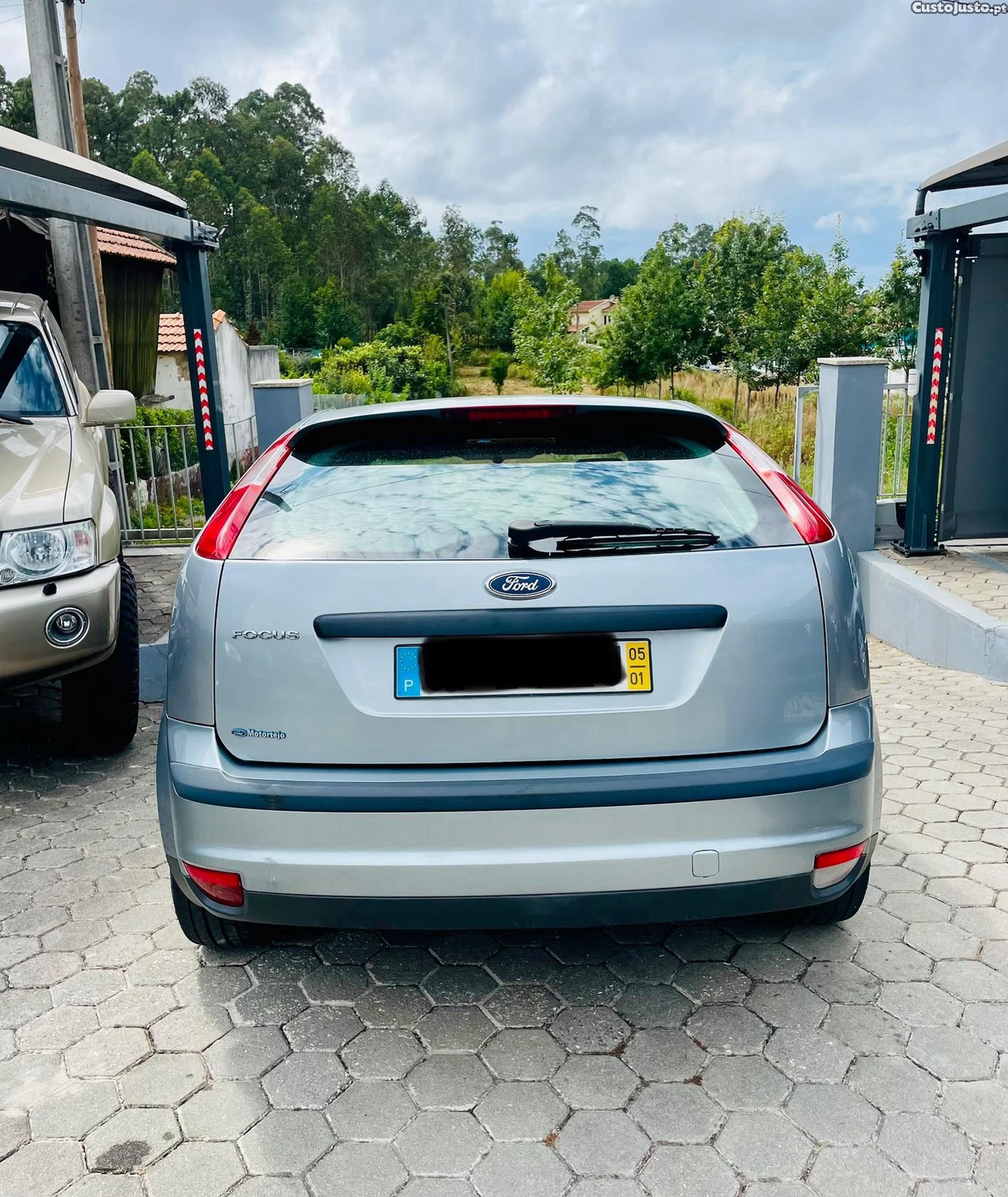 Ford Focus 1.4 16V Trend — fotografia 10