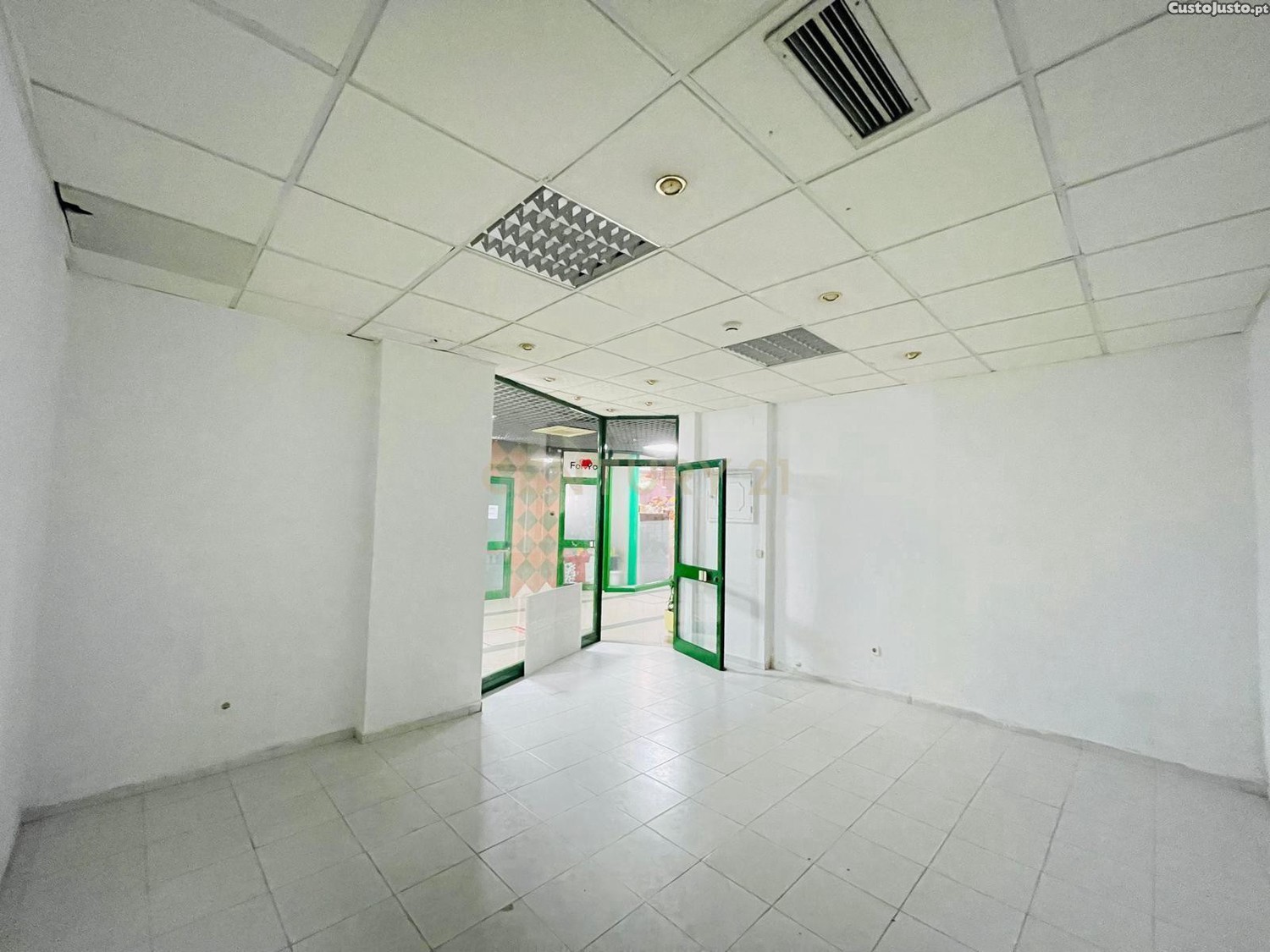 Loja Para Centro Comercial São João Da Talha