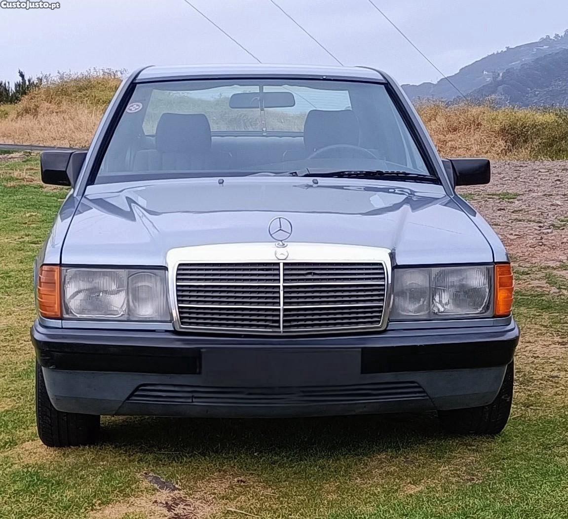 Mercedes-Benz 190 E — fotografia 4