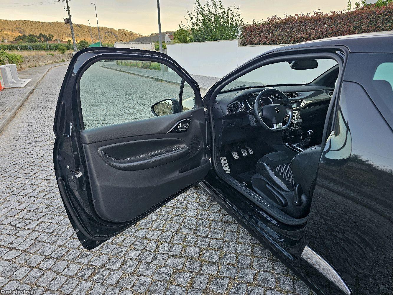 Citroën DS3 1.6 Hdi 110Cv — fotografia 5