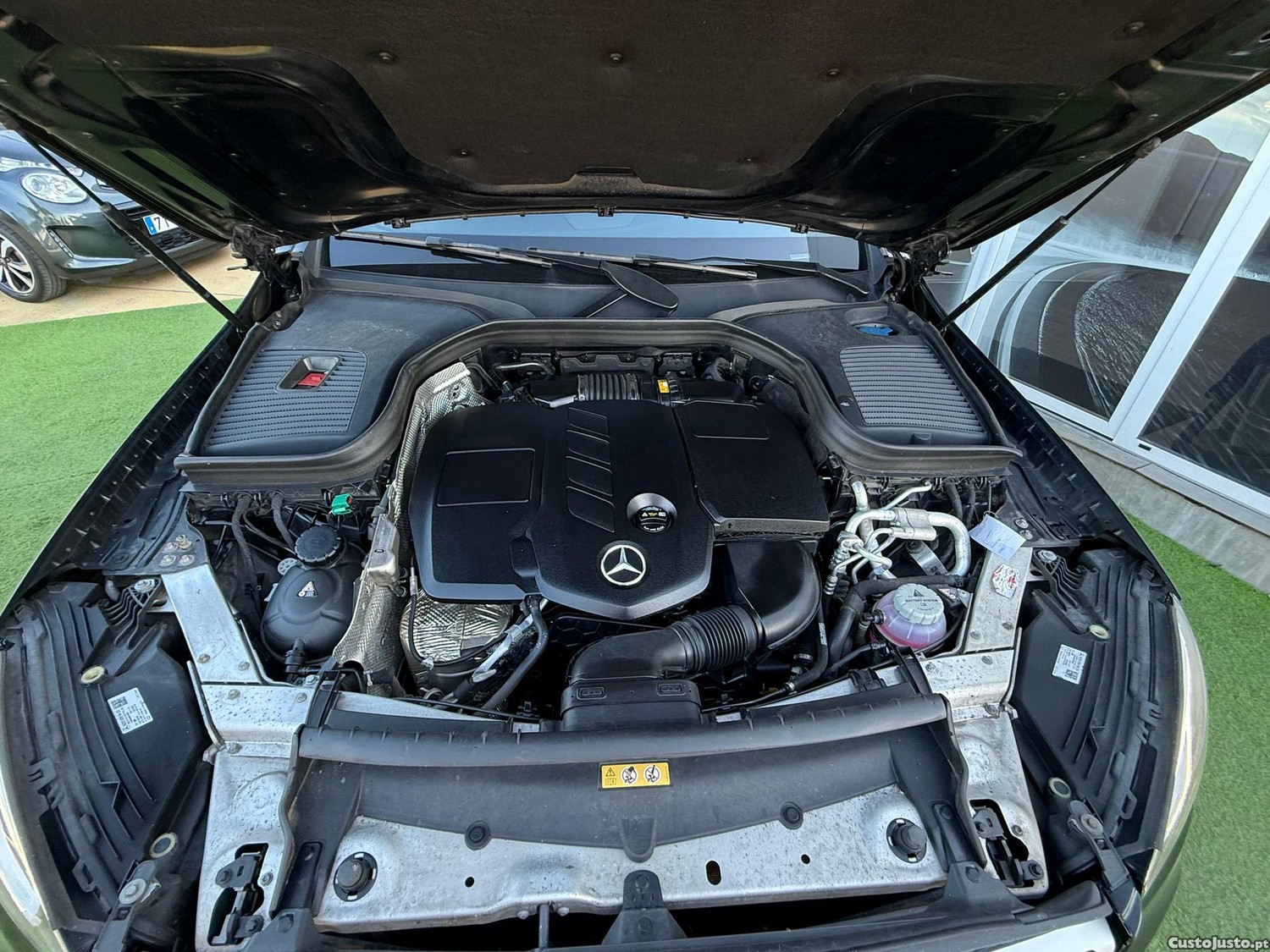 Mercedes-Benz GLC 300 de 4Matic 9G-TRONIC Exclusive — fotografia 3