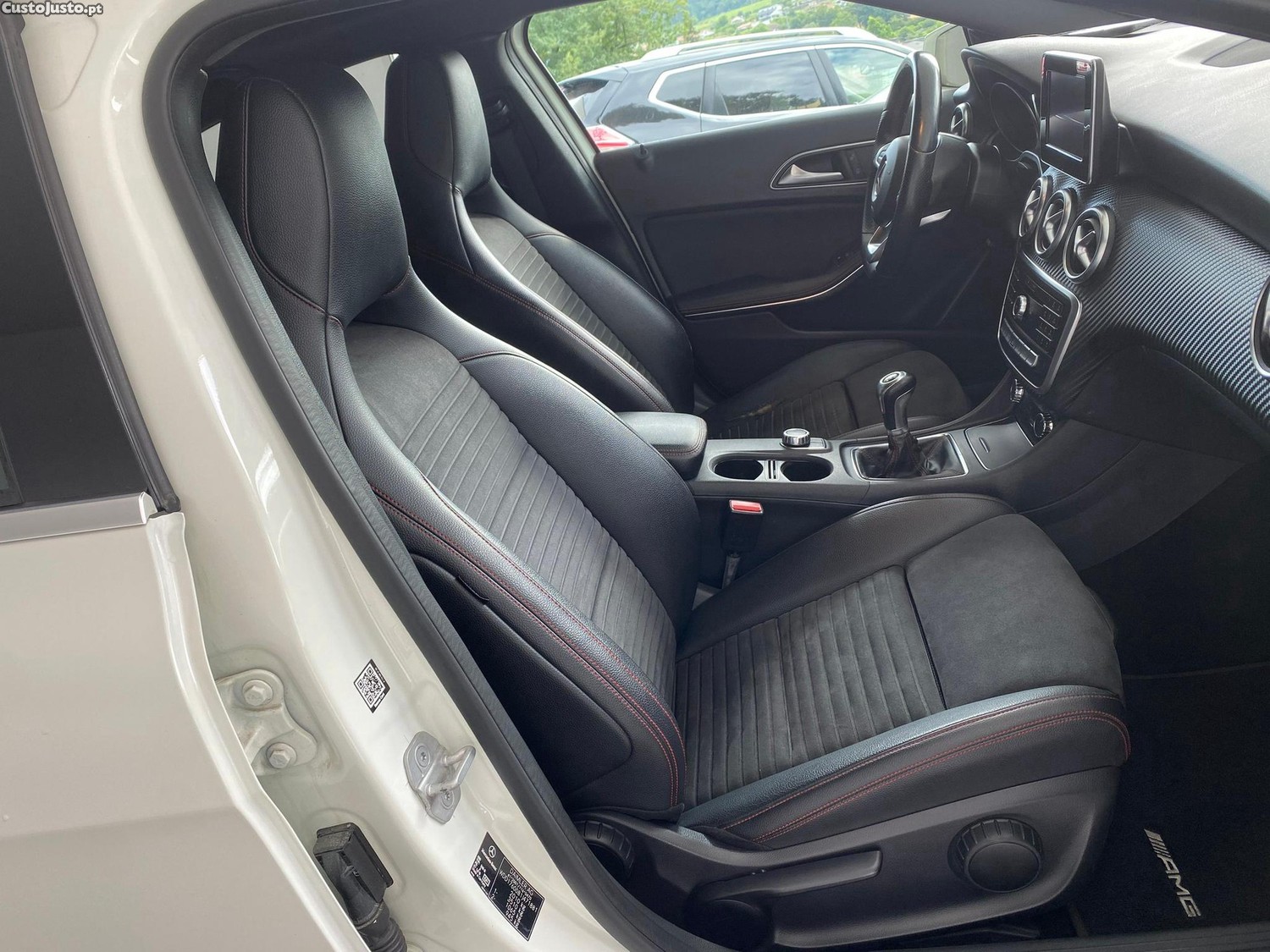 Mercedes-Benz A 200 d AMG Line — fotografia 14