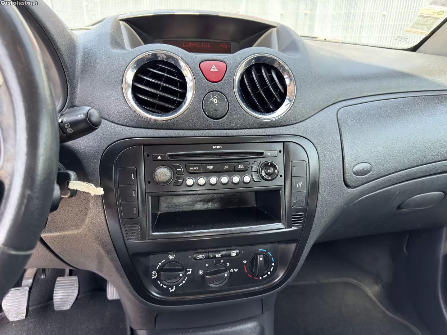 Citroën C2 1.4 hdi vtr — fotografia 6