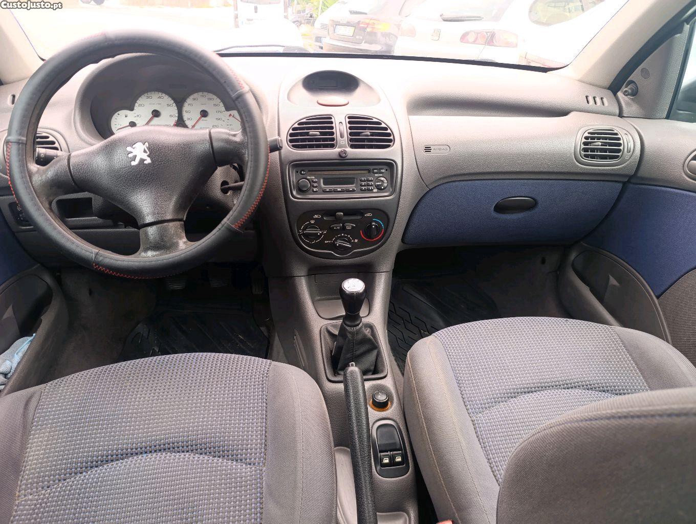 Peugeot 206 1.100 i xs — fotografia 9