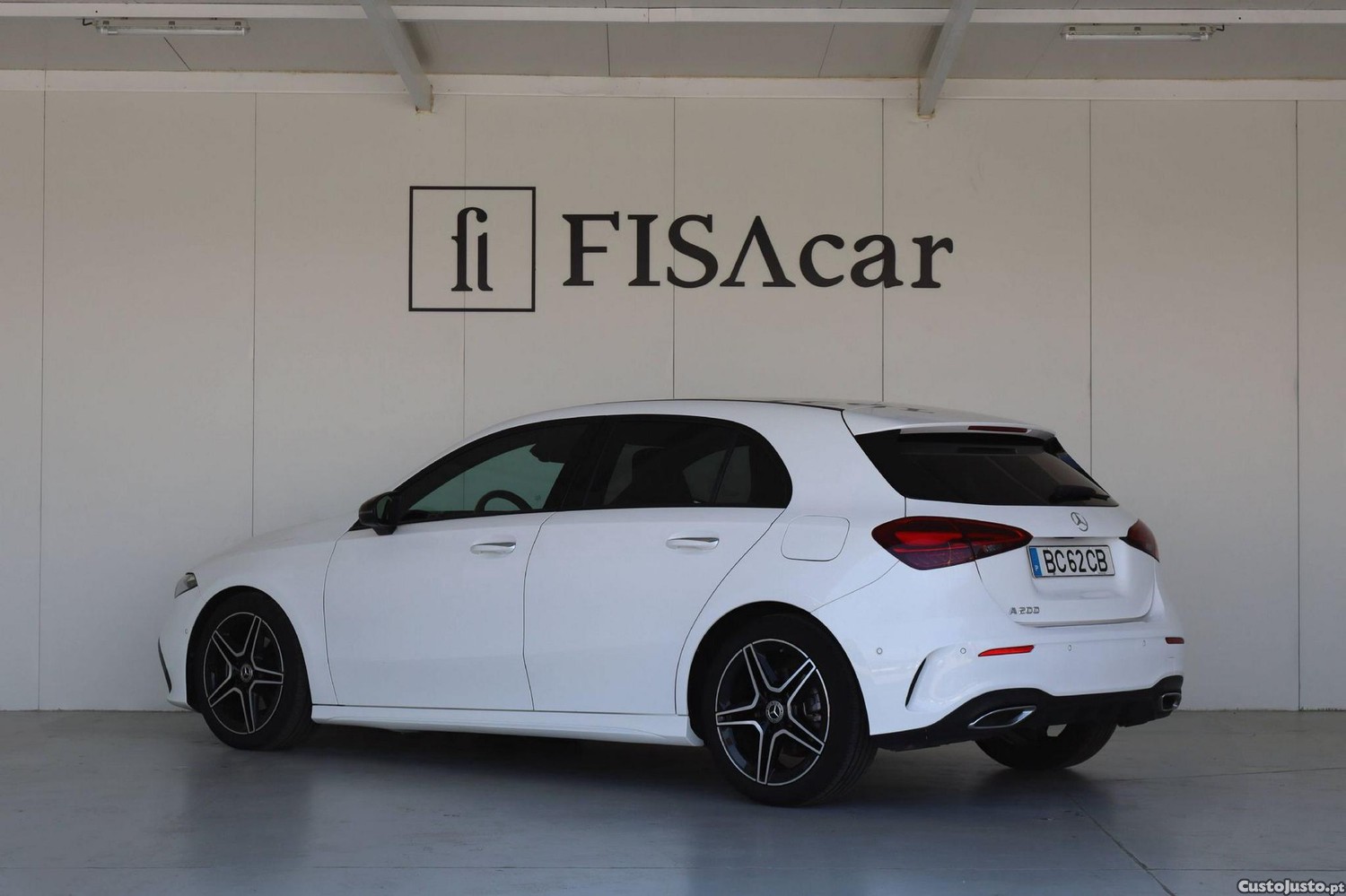 Mercedes-Benz A 200 AMG Line Aut. — fotografia 23