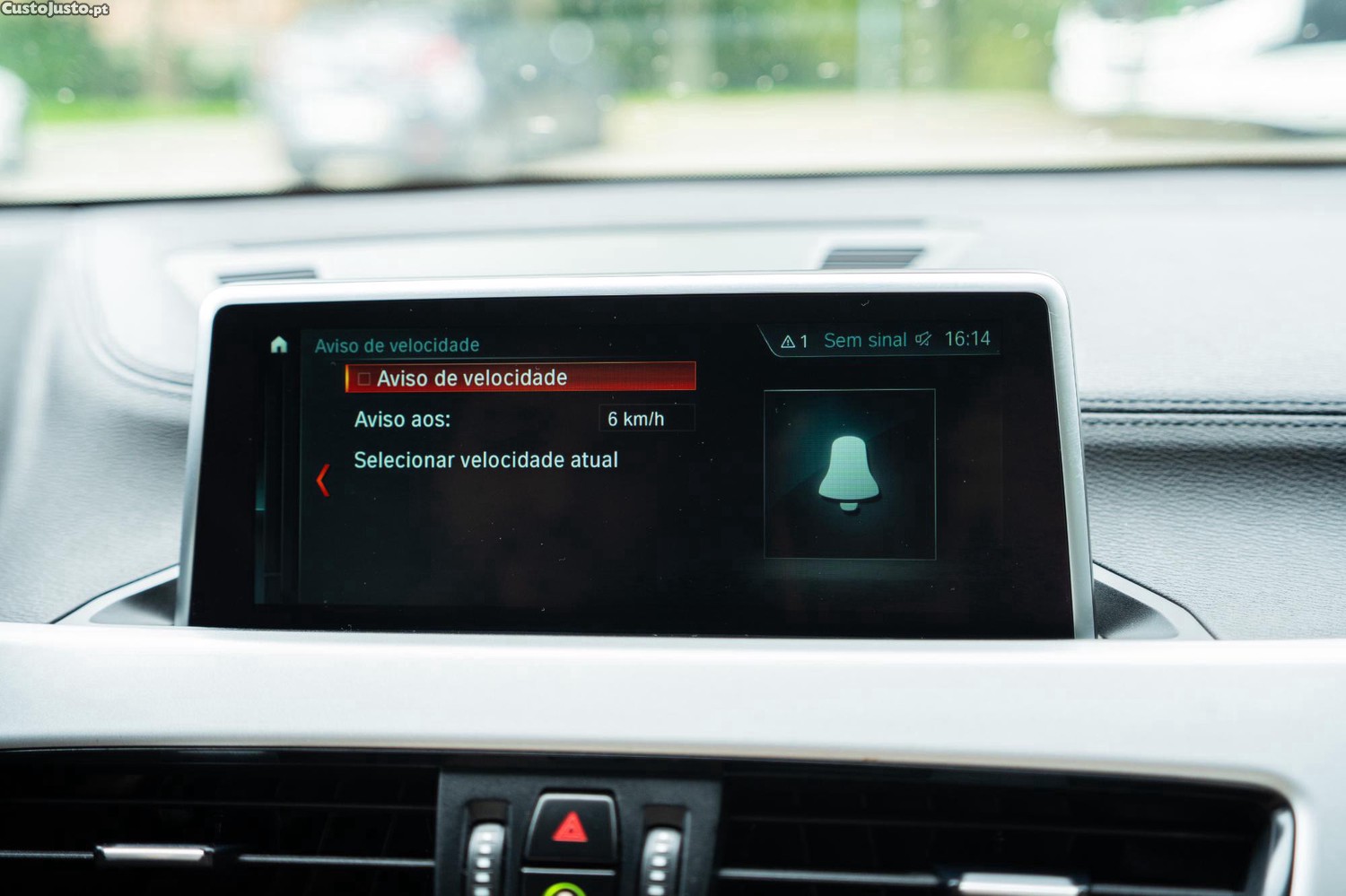 BMW X2 16 d sDrive Auto — fotografia 2