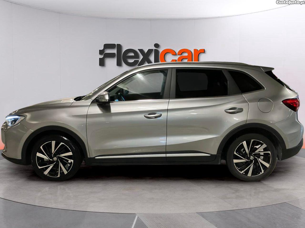 MG ZS 1.5 Hybrid+ Luxury — photo 4