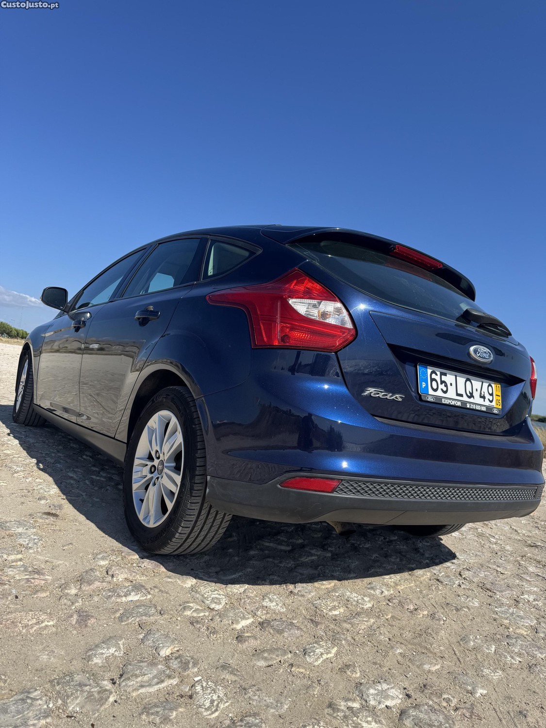 Ford Focus 1.6TDCi 115cv 150.000km e livro revisões — fotografia 3