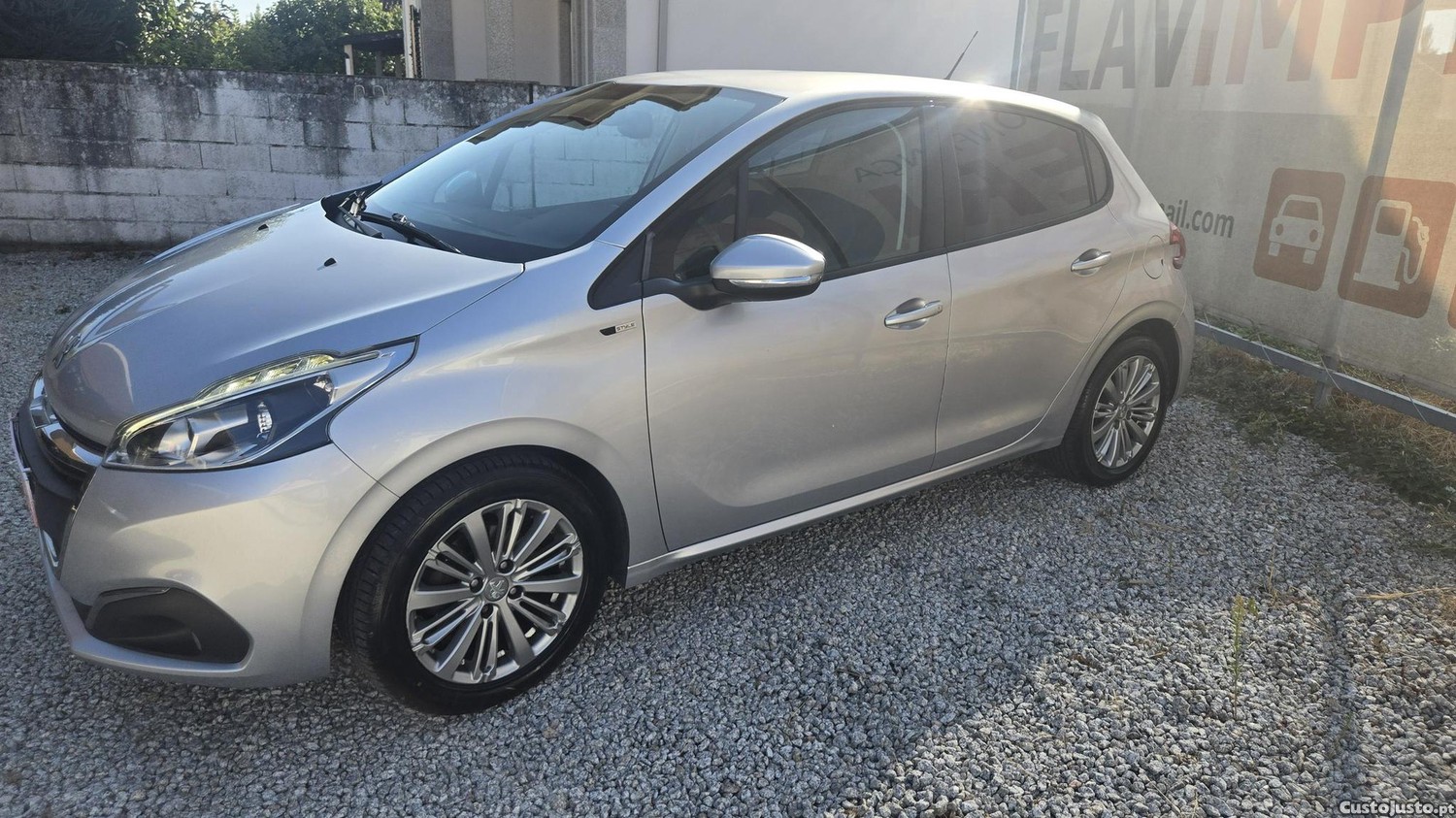 Peugeot 208 1.6HDI Style — fotografia 13