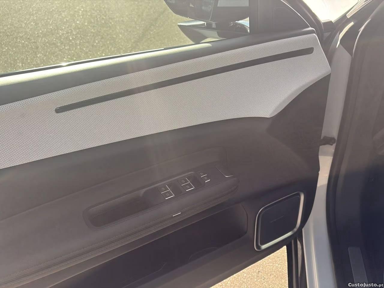 Polestar 4 Long Range 100 kWh Dual Motor Plus — photo 4