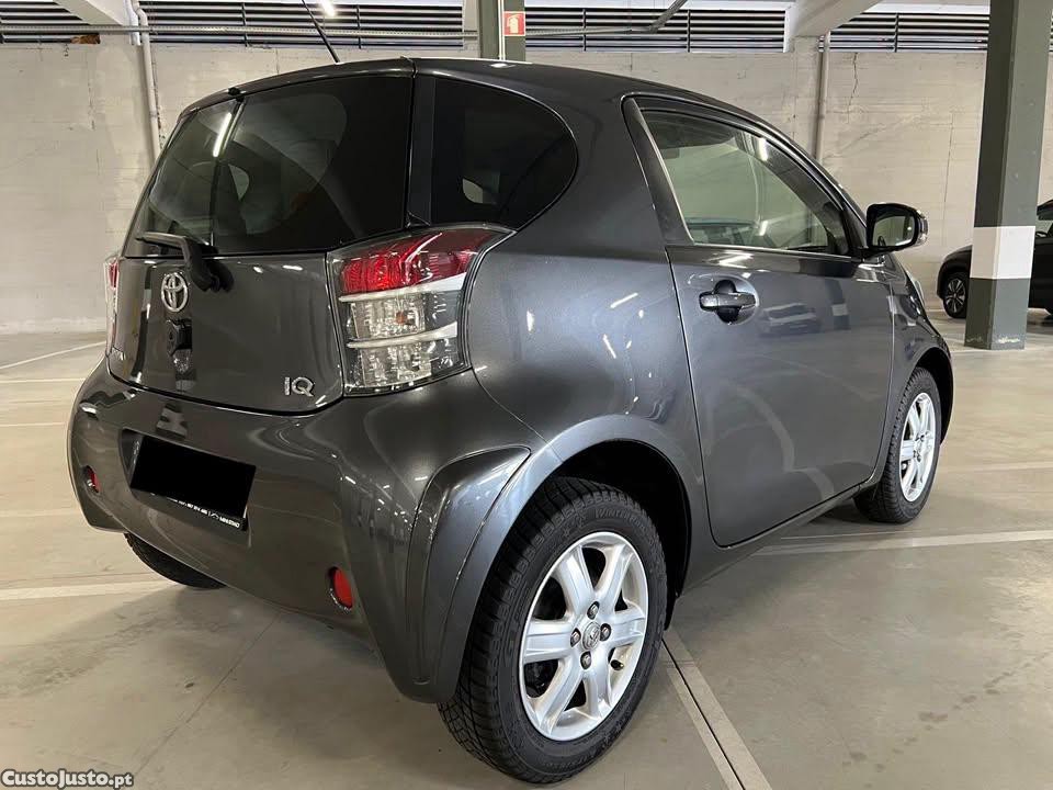 Toyota iQ 1.0 VVT-i plus — fotografia 2