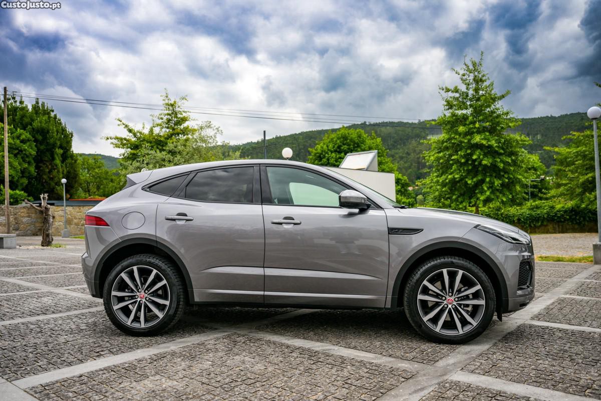 Jaguar E-Pace 1.5 P300e R-Dynamic SE AWD Aut. — fotografia 20