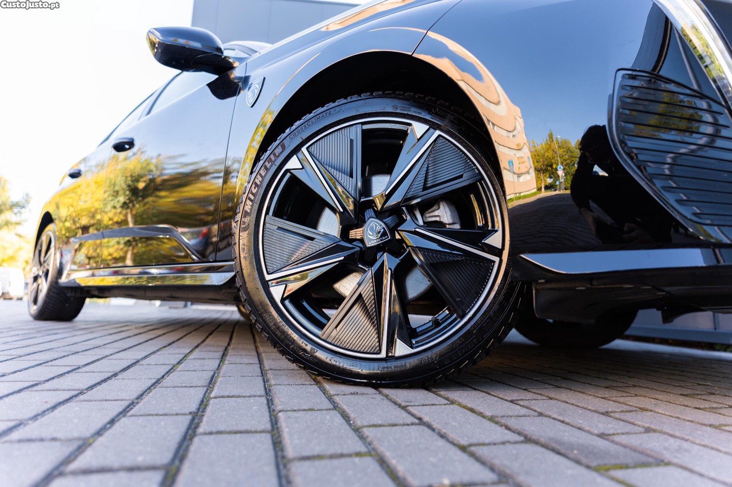 Peugeot e-308 54 kWh GT — photo 4