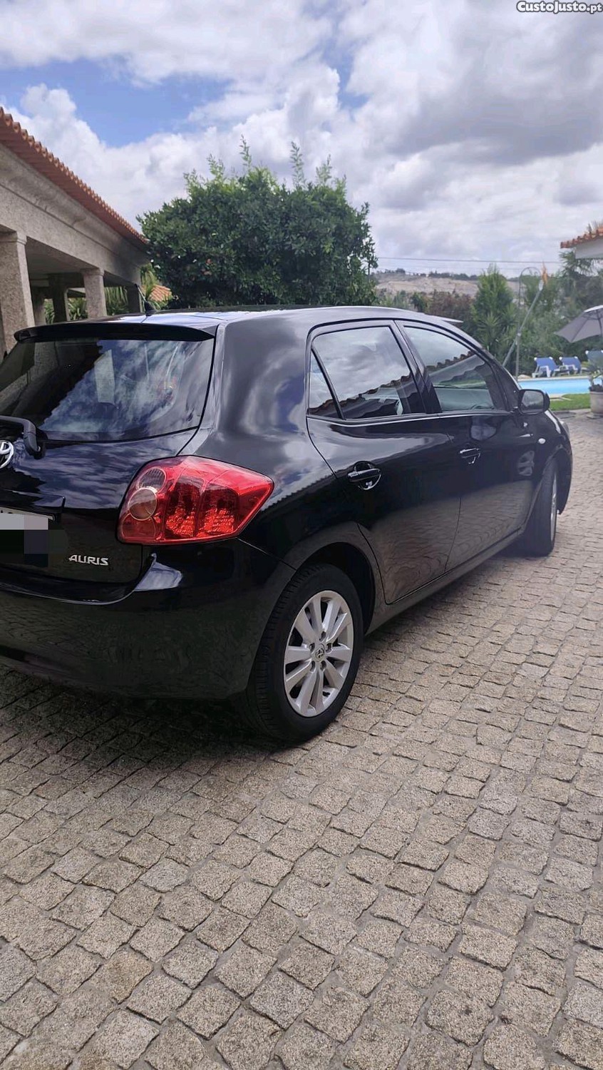 Toyota Auris 1400 D — fotografia 8
