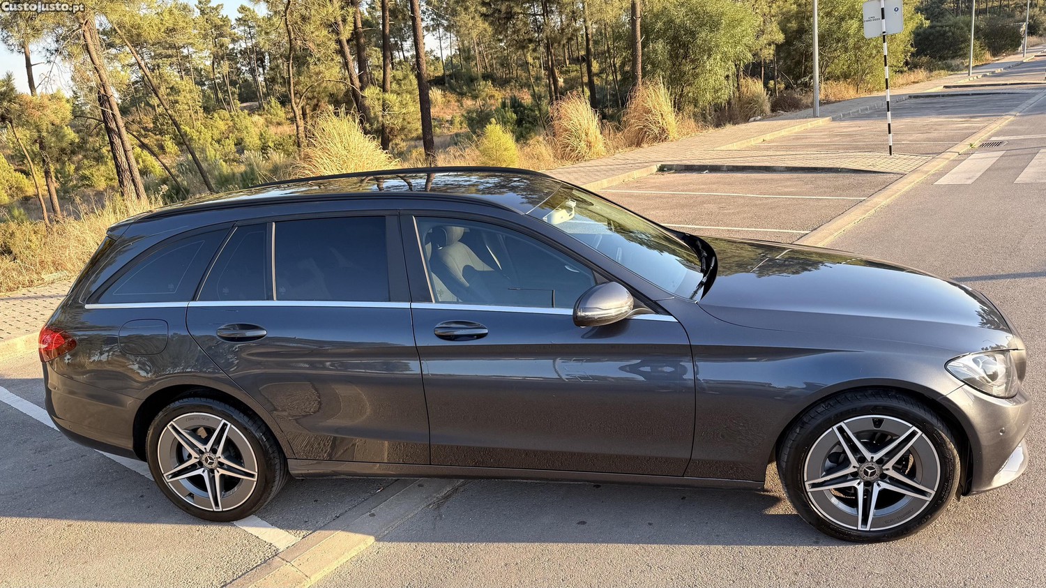 Mercedes-Benz C 180 D Caixa Automática — fotografia 5