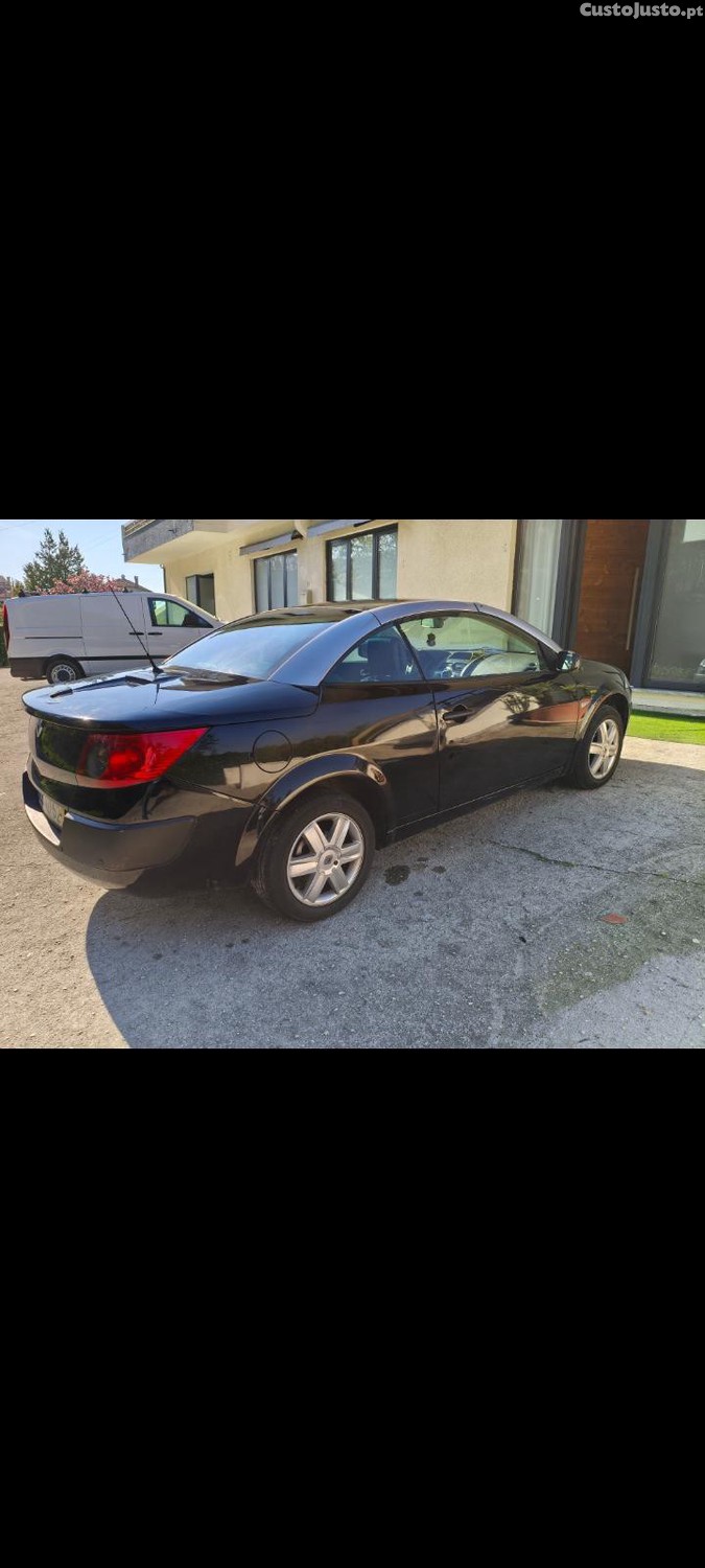 Renault Mégane Cabrio 1.9 DCI 120 cv — fotografia 4