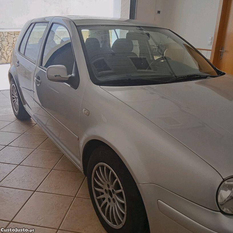 Volkswagen Golf 1.9 TDI 110 CV — fotografia 8