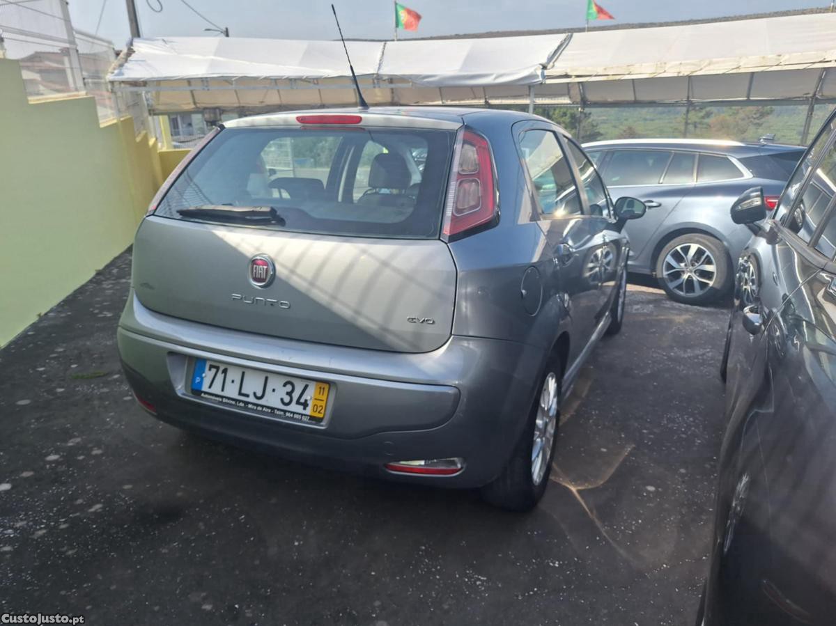 Fiat Punto 1.3 Multijet evo — fotografia 5