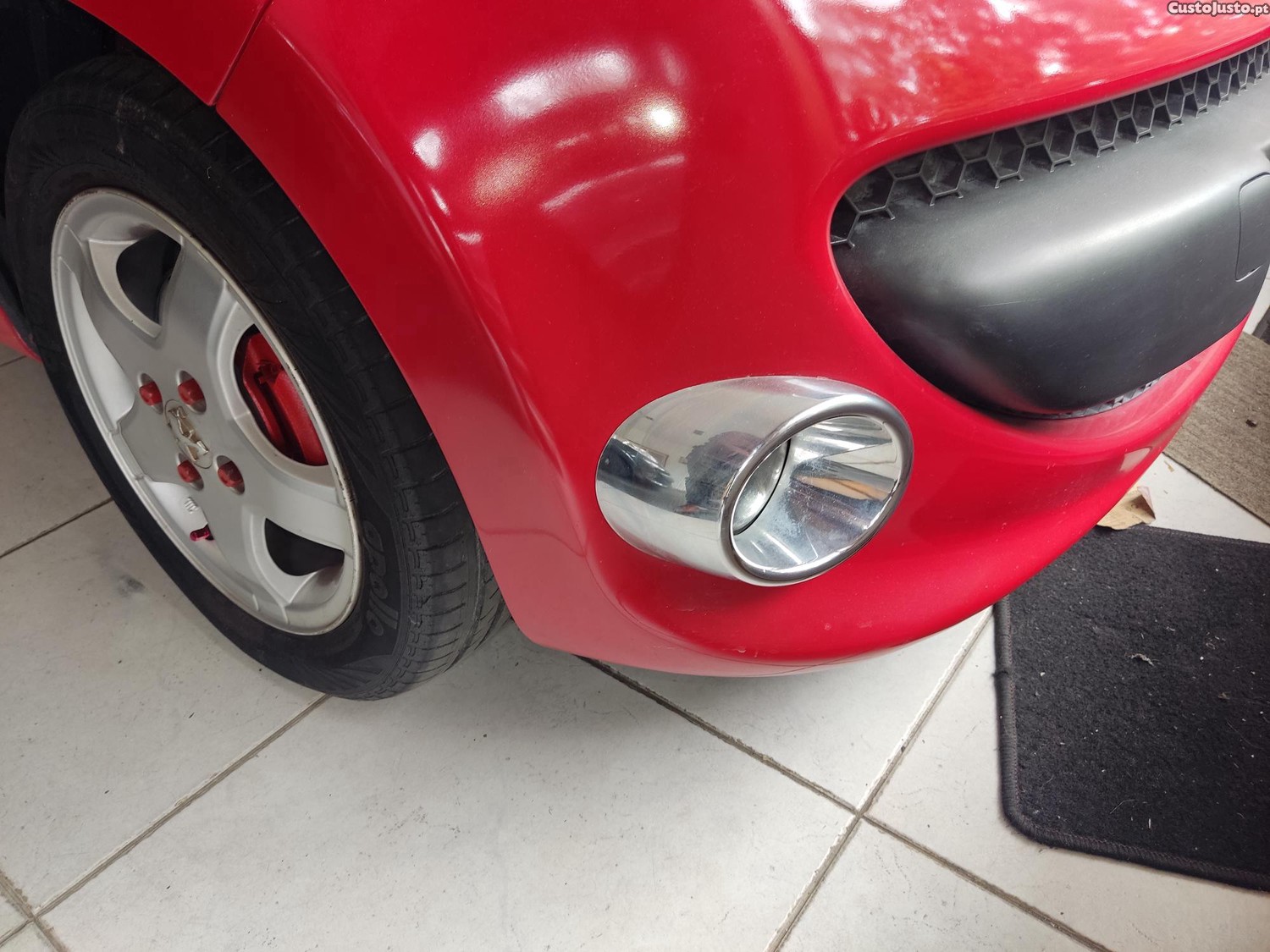 Peugeot 107 1.0 caixa automática com AC como novo — fotografia 12