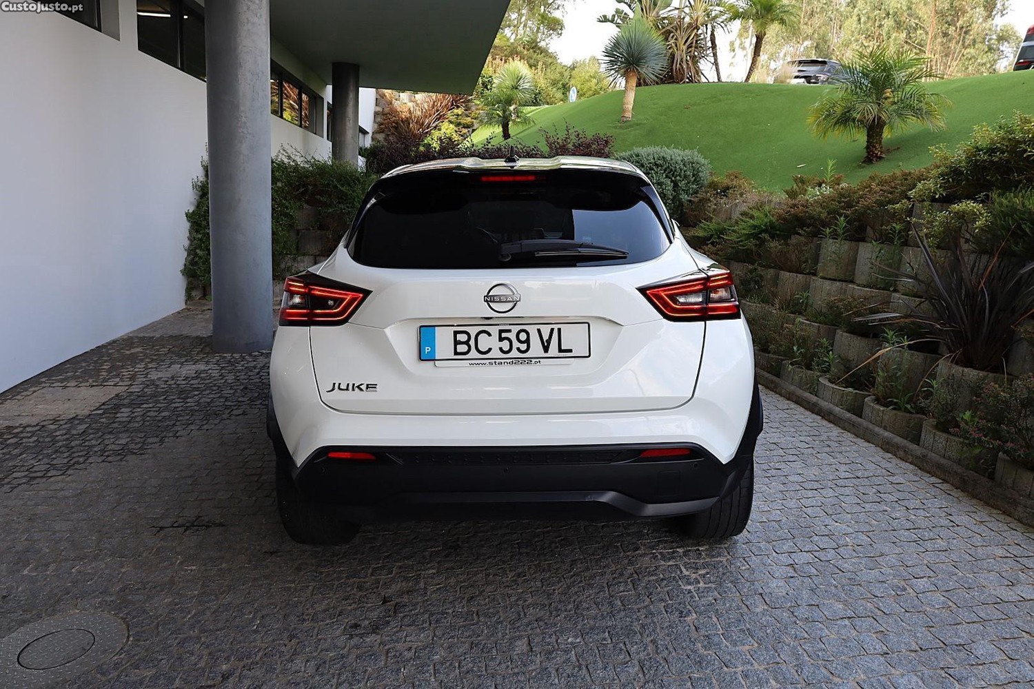 Nissan Juke 1.0 DIG-T Tekna DCT — fotografia 13