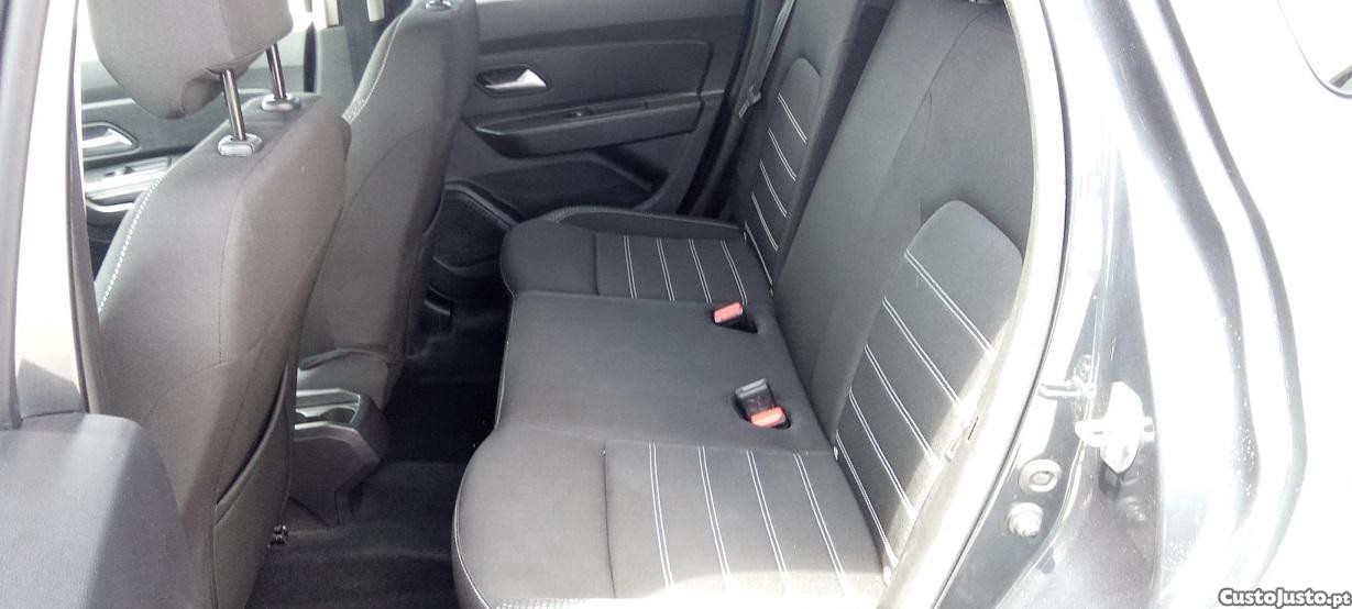 Dacia Duster Prestige 1.5 Dci 4WD — fotografia 2