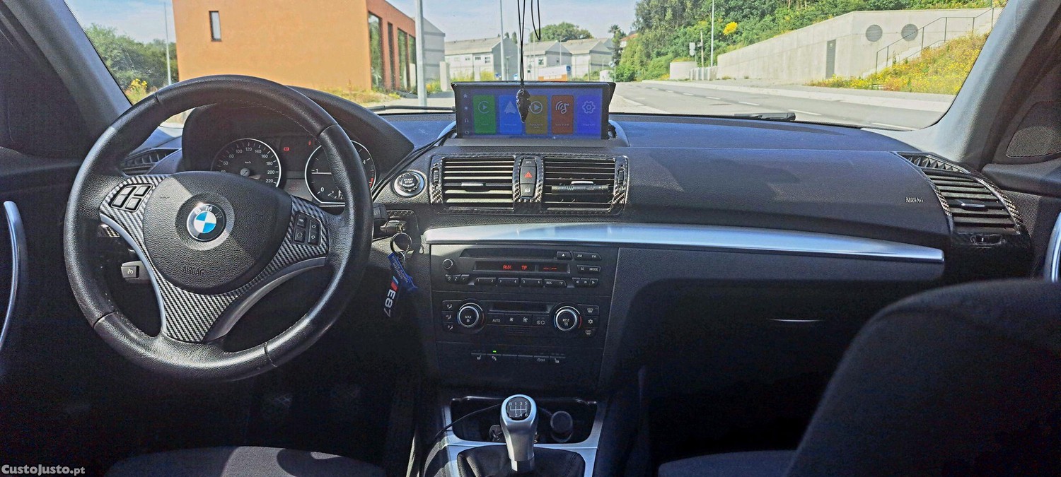 BMW 118 d — fotografia 2