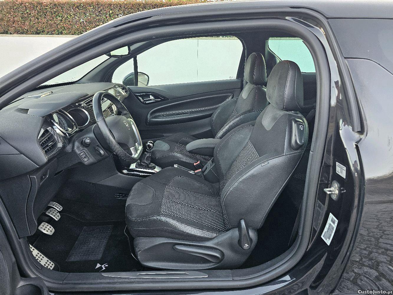 Citroën DS3 1.6 Hdi 110Cv — fotografia 4