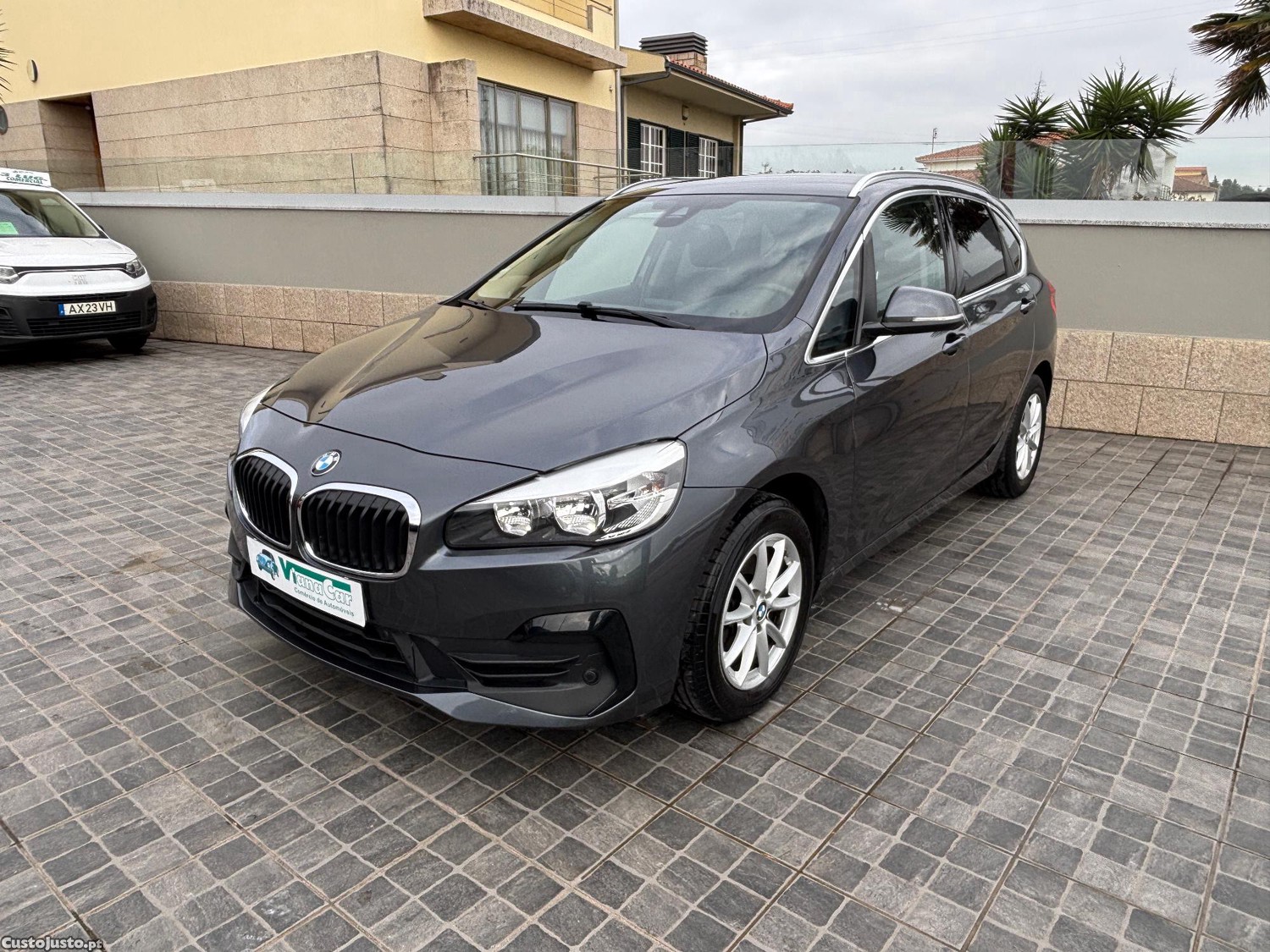 BMW 216 Active Tourer d Advantage — fotografia 10