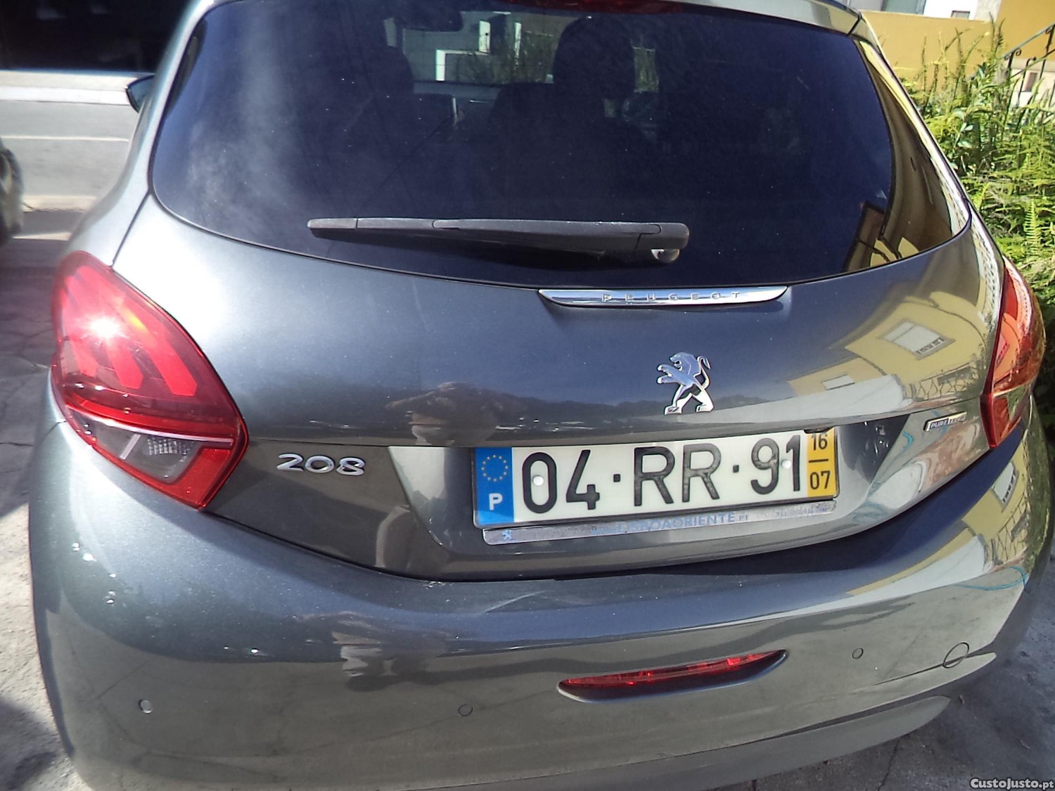 Peugeot 208 1.0 -5p-28000 km  como  novo — photo 2