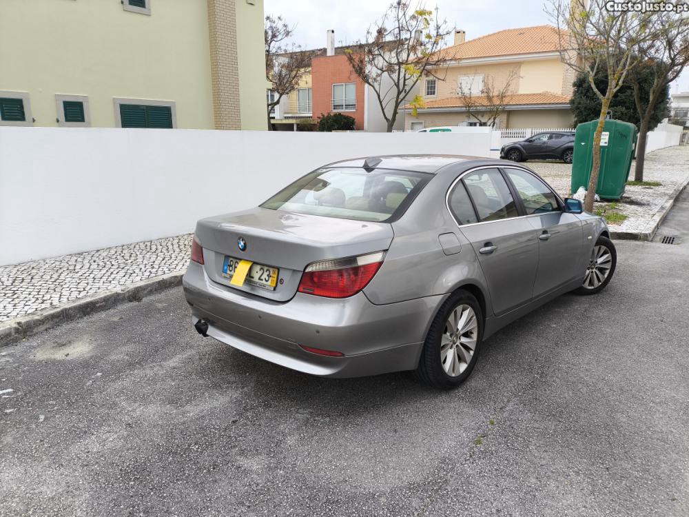 BMW 535 Sedan — photo 2