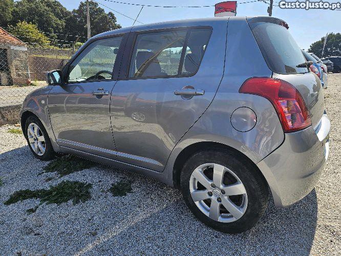 Suzuki Swift 1.3DDIS — photo 3